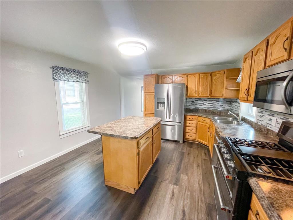 401 4th Street Southeast Little Falls, MN 56345 - Photo 14 of 29