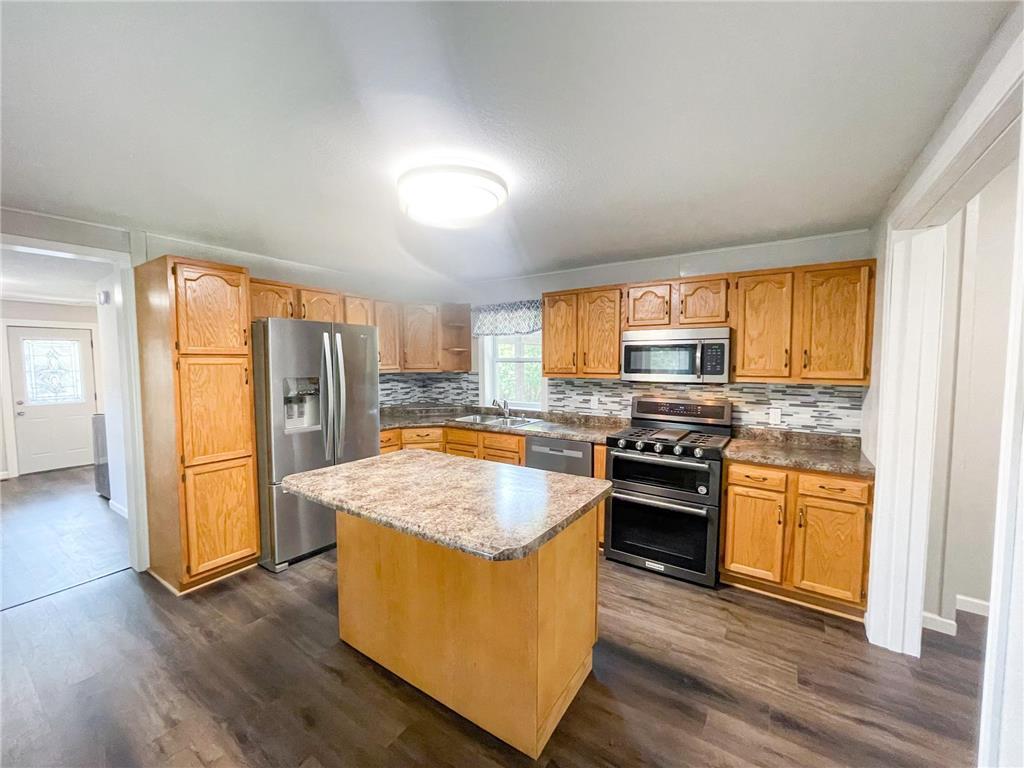 401 4th Street Southeast Little Falls, MN 56345 - Photo 4 of 29