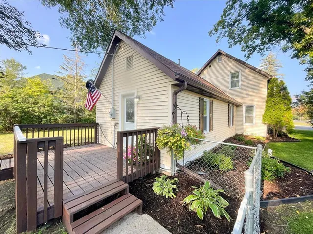 $230,000 | 401 4th Street Southeast, Little Falls, MN 56345