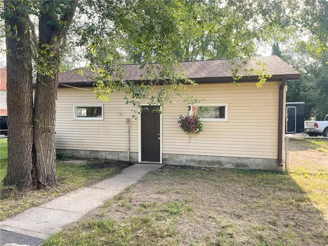 $230,000 | 401 4th Street Southeast, Little Falls, MN 56345