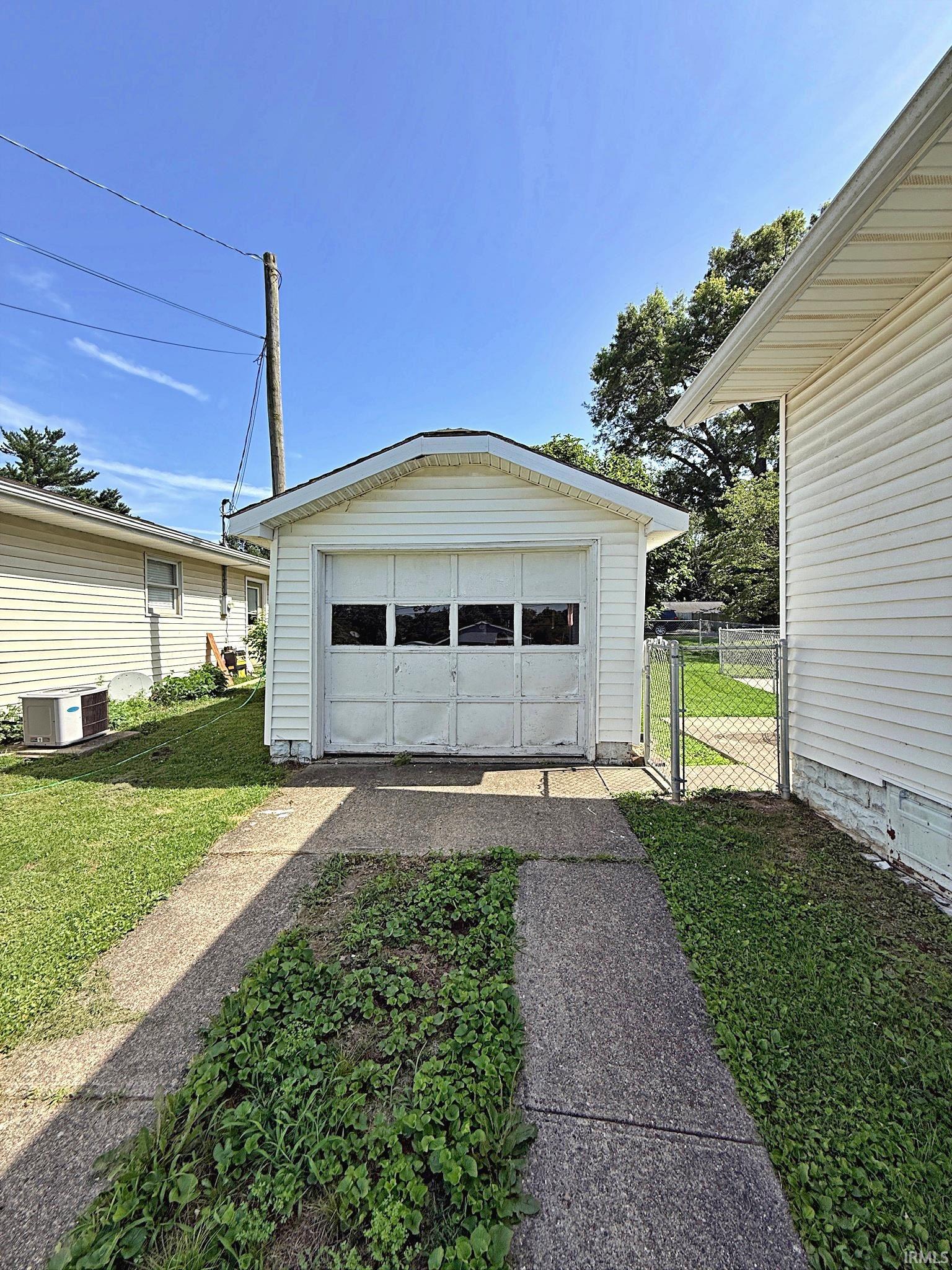 1305 State Street Washington, IN 47501 - Photo 31 of 34 Gallery Image 31
