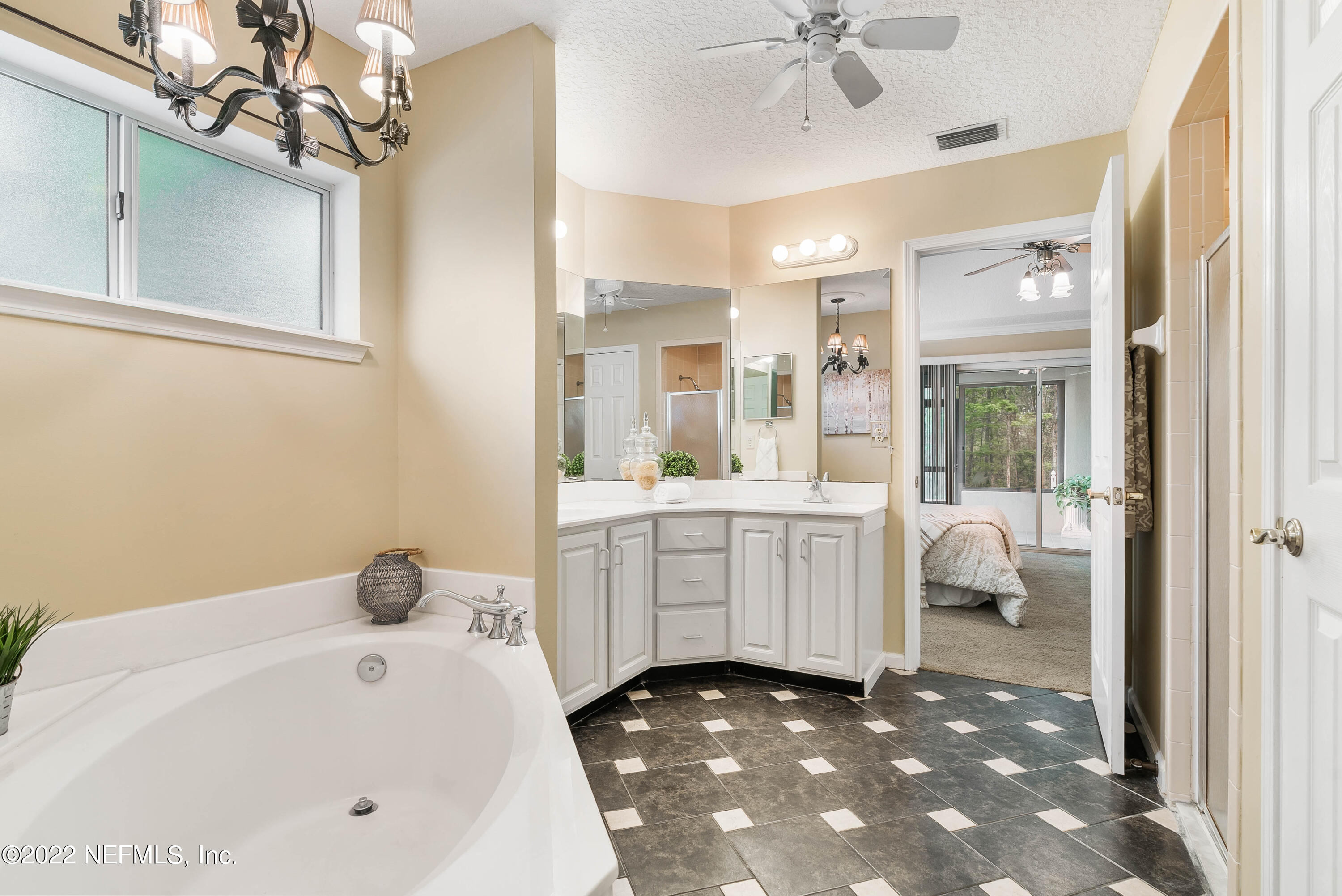 7010 Tonga Drive Jacksonville, FL 32216 - Photo 12 of 26 Master Bath