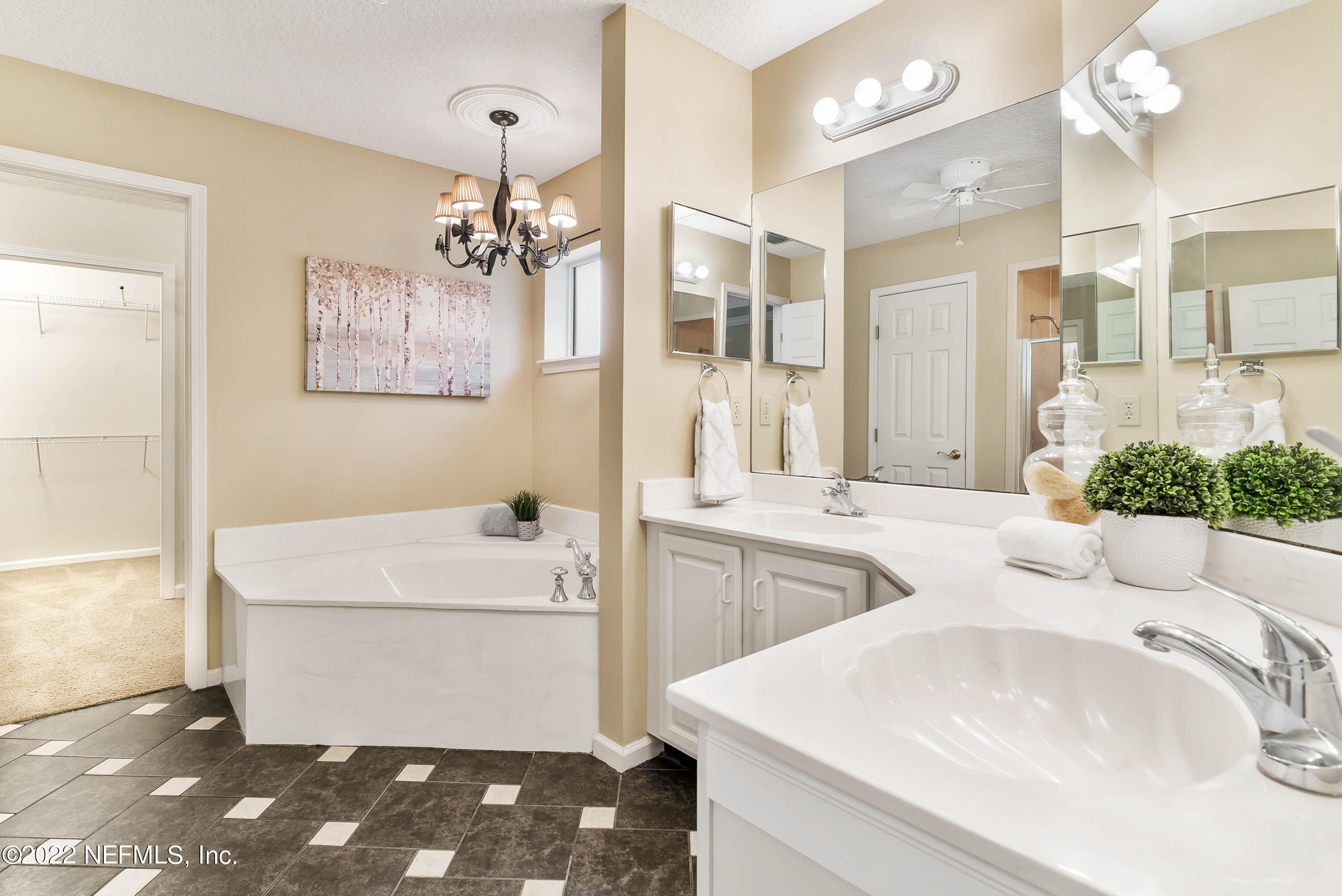 7010 Tonga Drive Jacksonville, FL 32216 - Photo 13 of 26 Master Bath