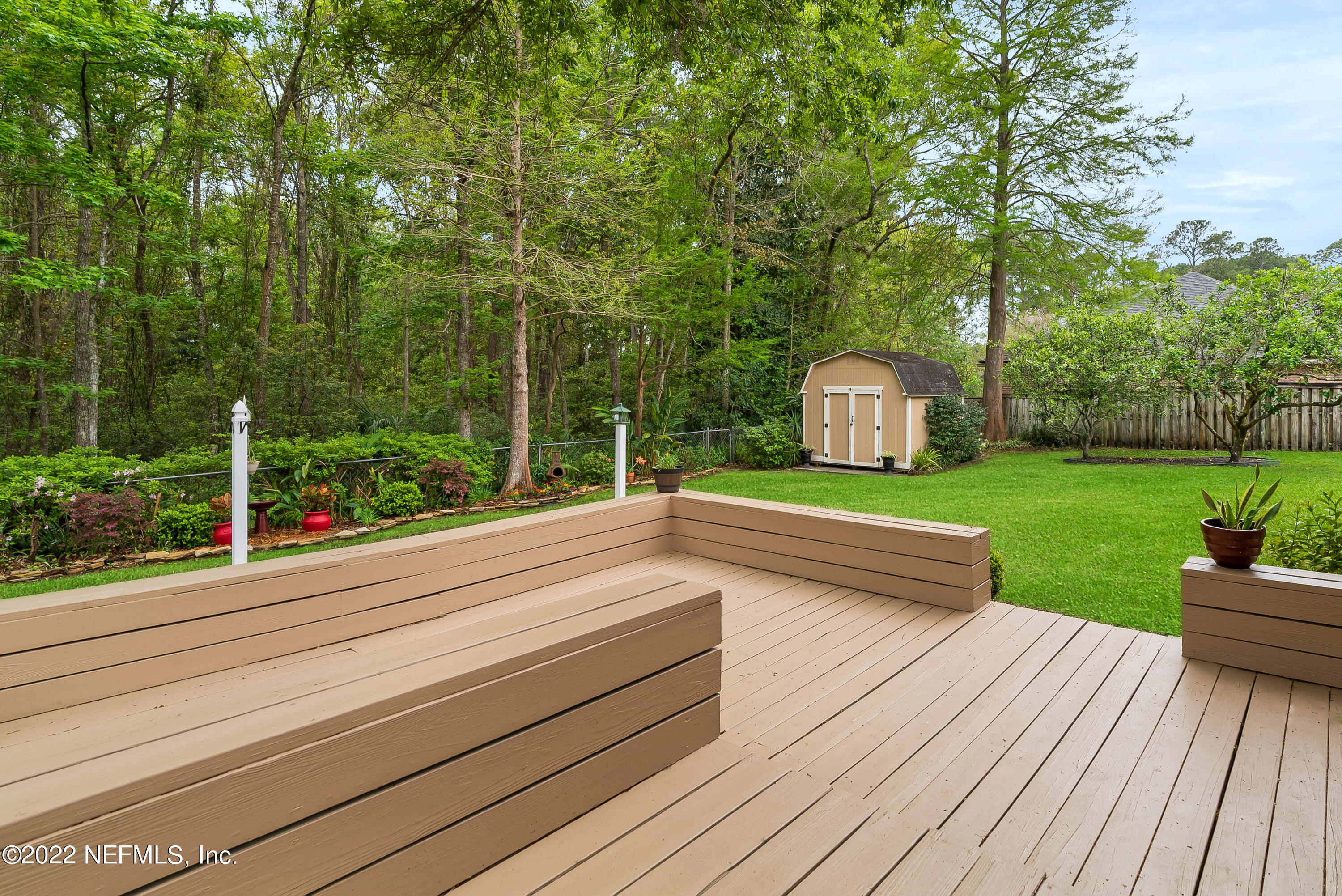 7010 Tonga Drive Jacksonville, FL 32216 - Photo 23 of 26 Deck & Backyard