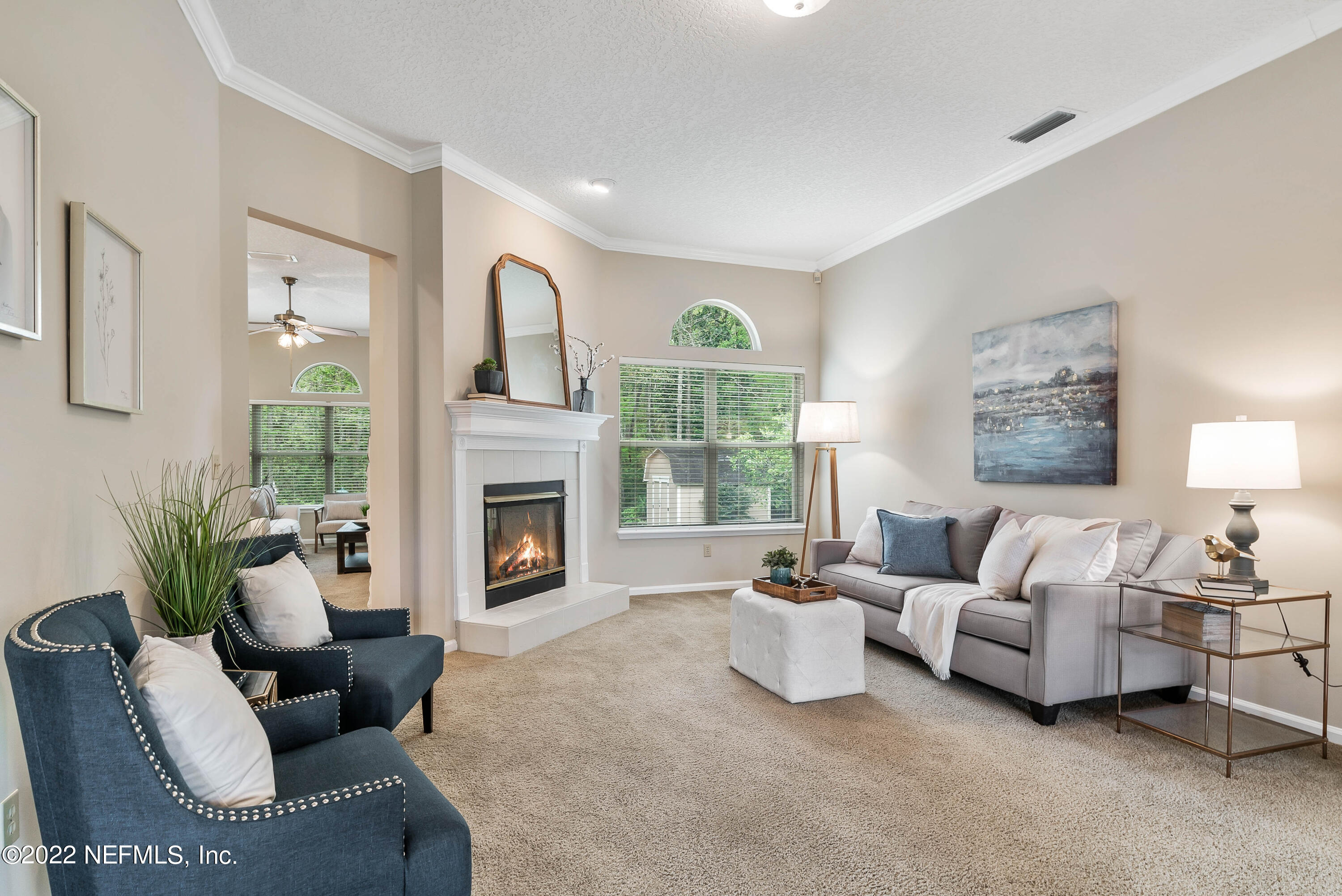 7010 Tonga Drive Jacksonville, FL 32216 - Photo 3 of 26 Living Room