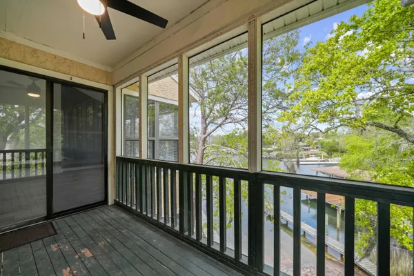 $396,532 | 300 Yacht Club Drive, Unit 18, Niceville, FL 32578