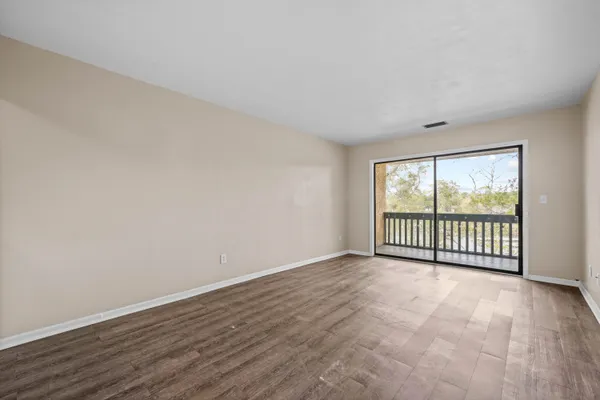 $396,532 | 300 Yacht Club Drive, Unit 18, Niceville, FL 32578