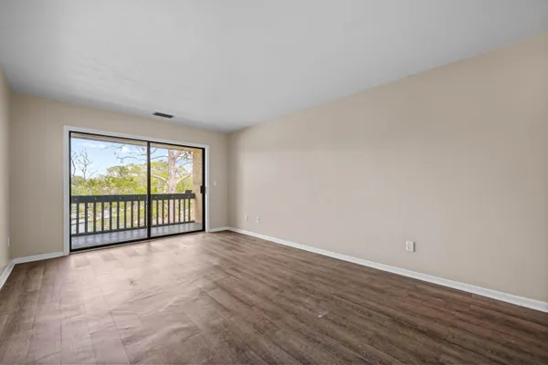 $396,532 | 300 Yacht Club Drive, Unit 18, Niceville, FL 32578