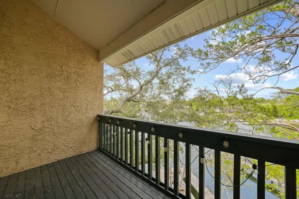 $396,532 | 300 Yacht Club Drive, Unit 18, Niceville, FL 32578