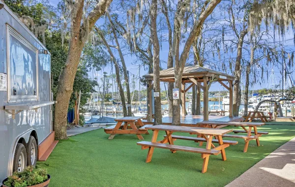 $396,532 | 300 Yacht Club Drive, Unit 18, Niceville, FL 32578