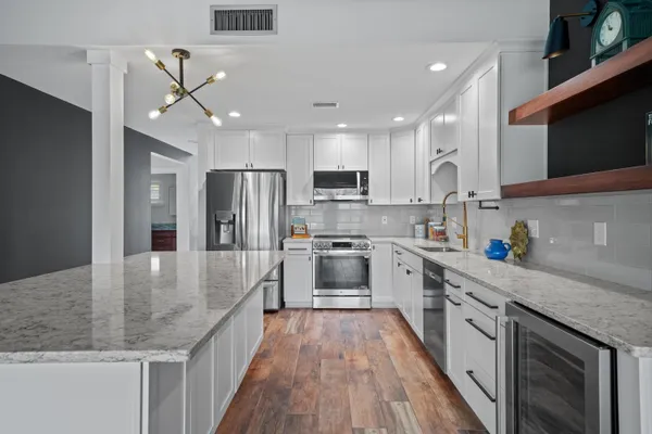 $396,532 | 300 Yacht Club Drive, Unit 18, Niceville, FL 32578