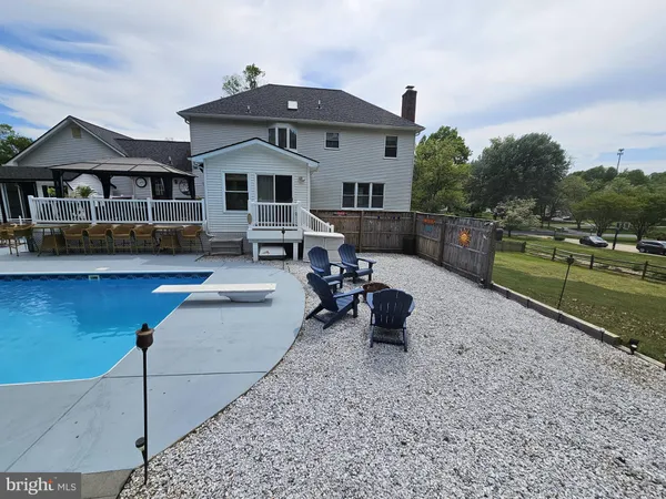 $825,000 | 3321 Smithville Drive, Dunkirk, MD 20754