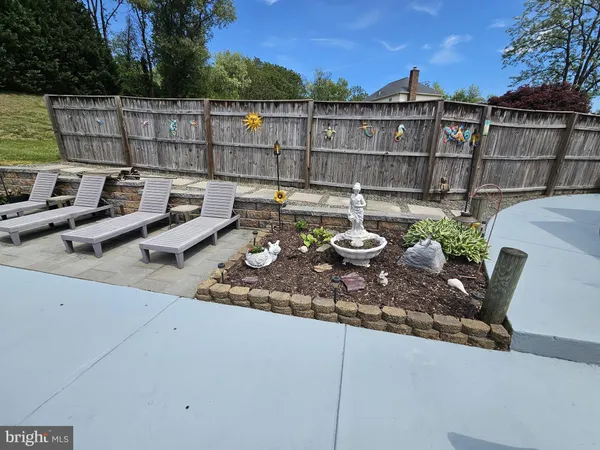 $825,000 | 3321 Smithville Drive, Dunkirk, MD 20754