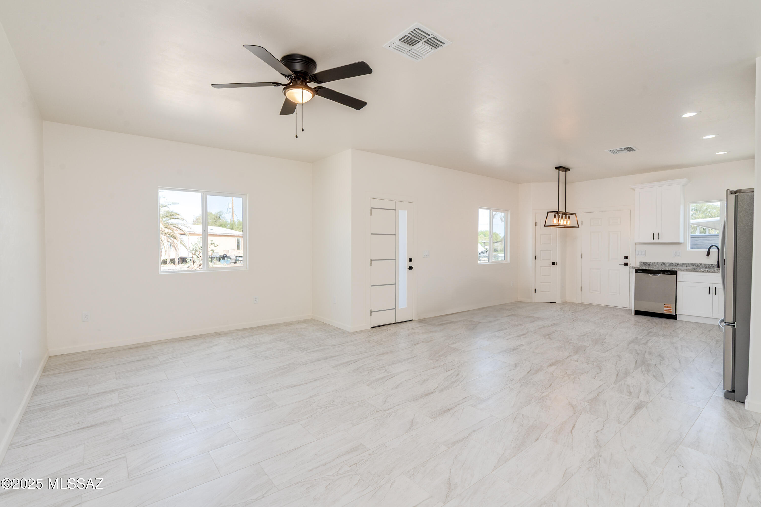 5501 West Iowa Street Tucson, AZ 85757 - Photo 5 of 26 Gallery Image 5