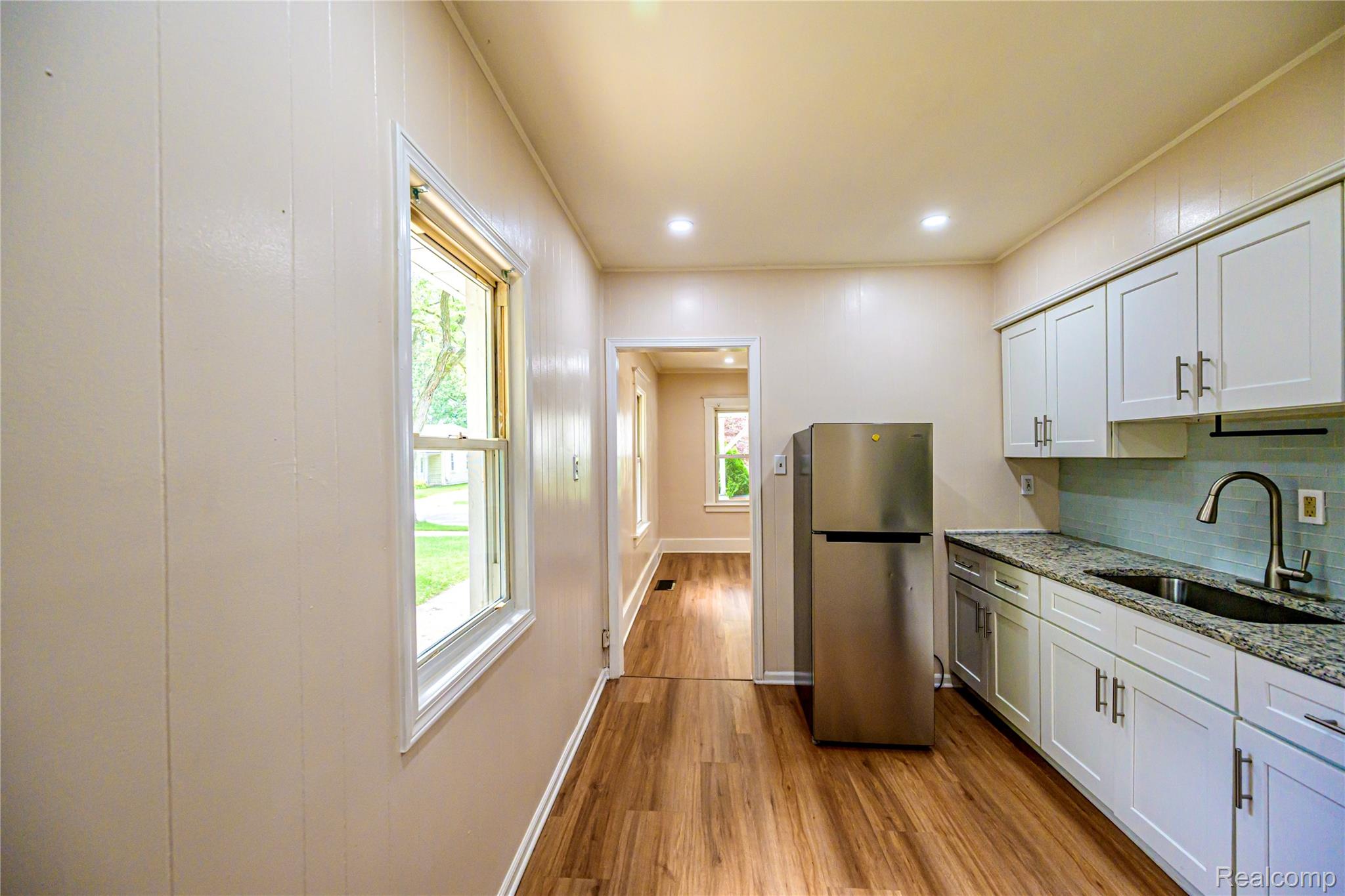 3226 Grayson Street Ferndale, MI 48220 - Photo 4 of 18 Kitchen
