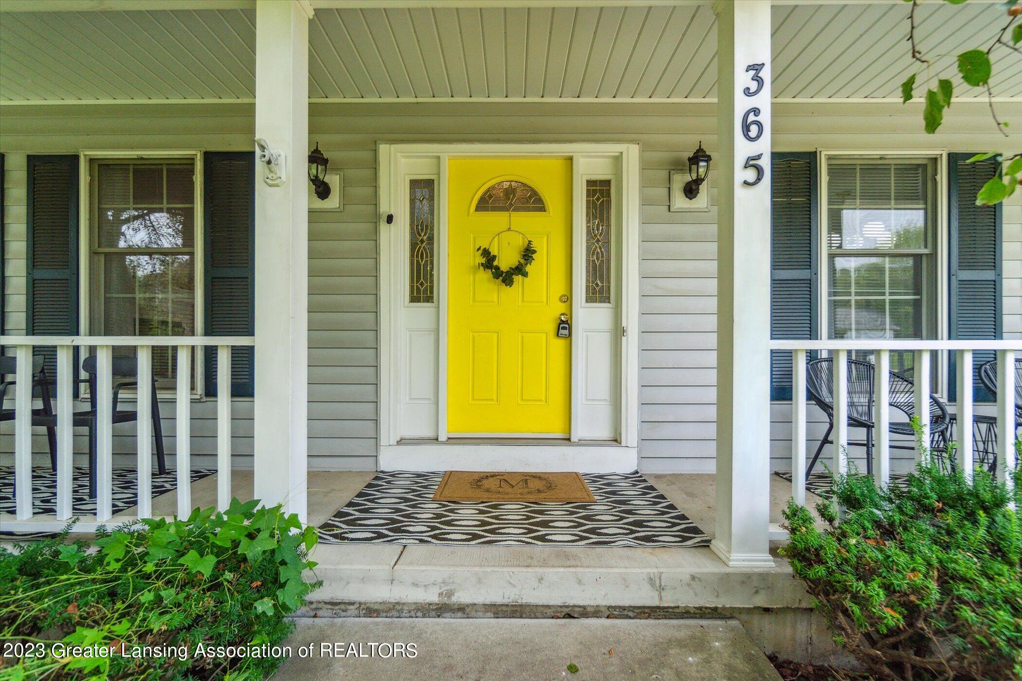 365 Shoesmith Road Haslett, MI 48840 - Photo 2 of 36 06-365-Shoesmith-Rd-Haslett-MI-48840-Win