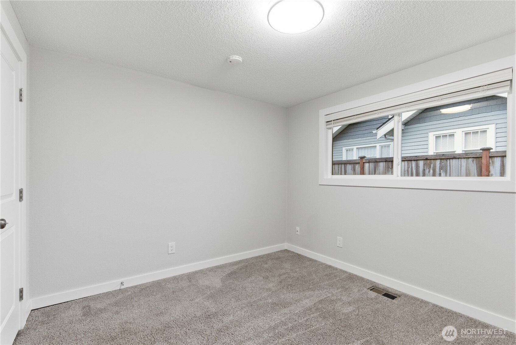 6014 South D Street Tacoma, WA 98408 - Photo 12 of 33