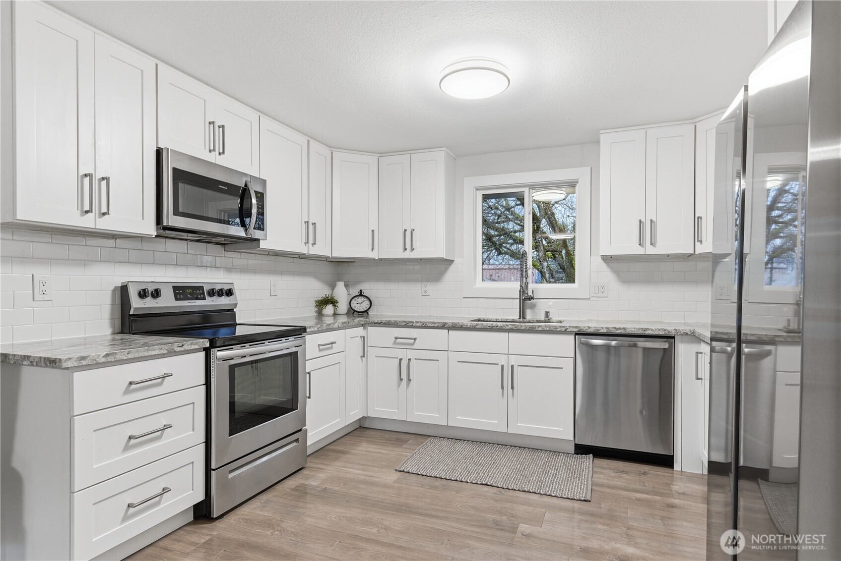 6014 South D Street Tacoma, WA 98408 - Photo 9 of 33