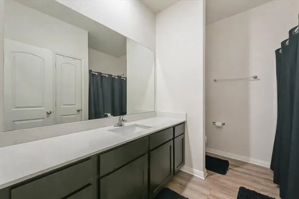 $325,000 | 909 South 1st Street, Sanger, TX 76266