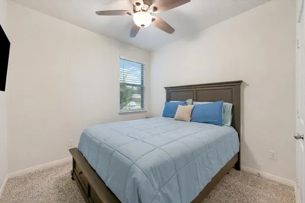 $325,000 | 909 South 1st Street, Sanger, TX 76266