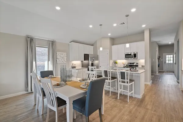 $2,950 | 21110 Bella Coral Drive, Cypress, TX 77433