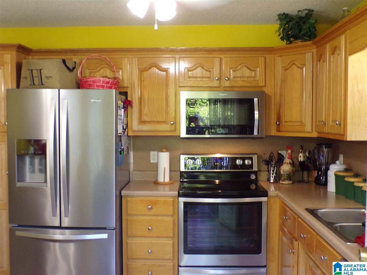 1405 4th Street Northwest Center Point, AL 35215 - Photo 3 of 32