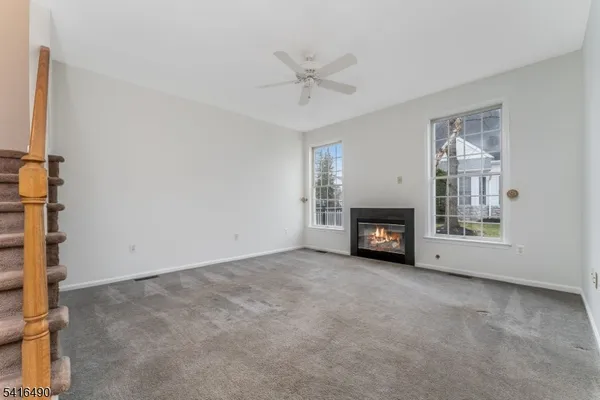 $589,900 | 4 Pinehurst Circle, Annandale, NJ 08801