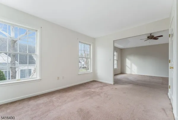 $589,900 | 4 Pinehurst Circle, Annandale, NJ 08801
