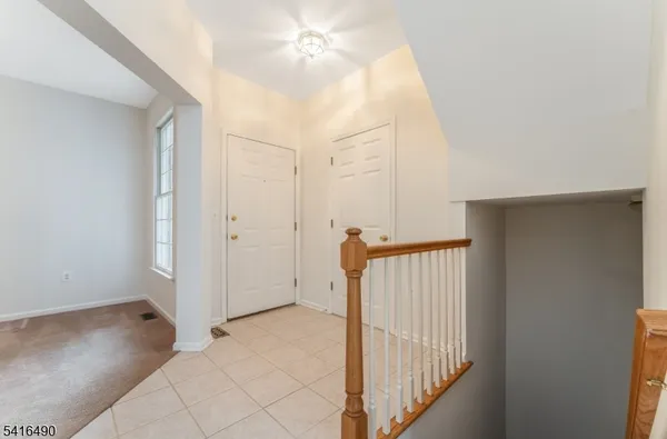 $589,900 | 4 Pinehurst Circle, Annandale, NJ 08801