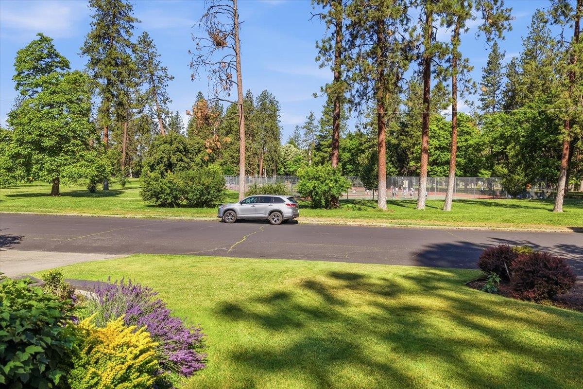 3115 South Howard Street Spokane, WA 99203 - Photo 5 of 48
