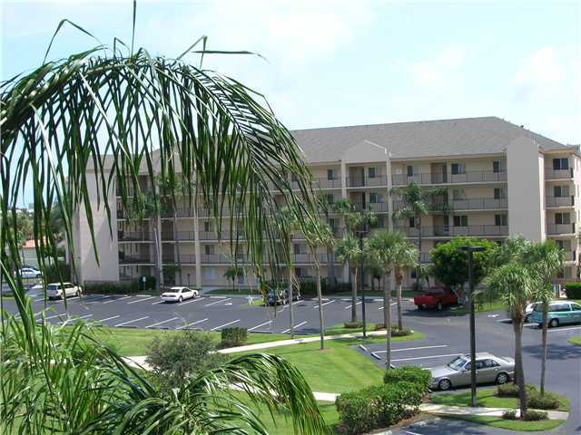 275 Palm Avenue, Unit C302 Jupiter, FL 33477 - Photo 1 of 25 Primary Photo