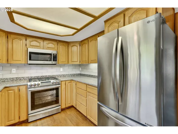 $579,900 | 535 Northeast 24th Street, Gresham, OR 97030