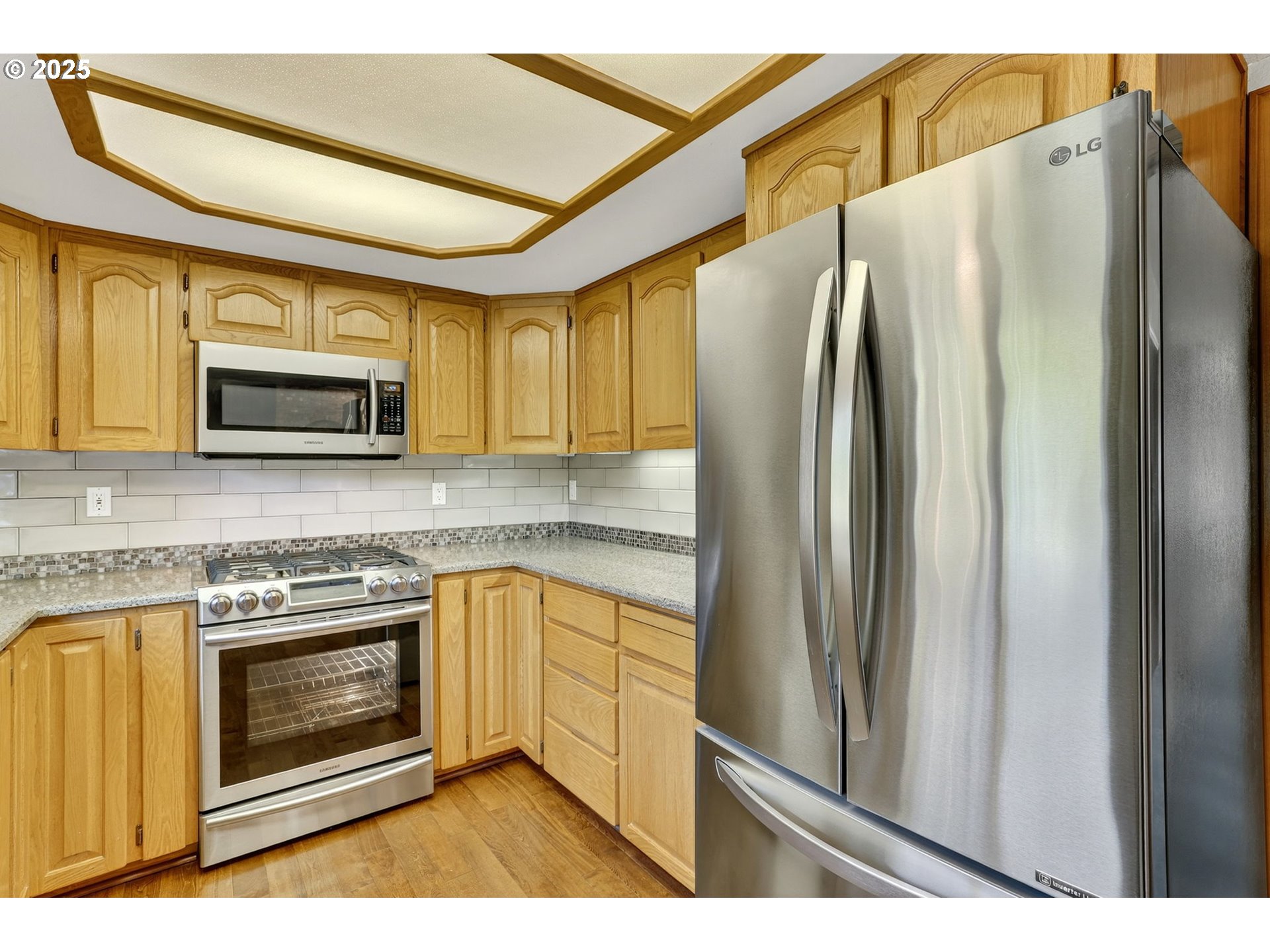 535 Northeast 24th Street Gresham, OR 97030 - Photo 12 of 42