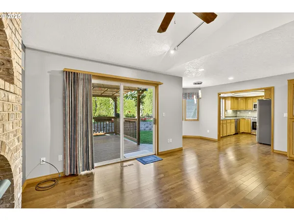 $579,900 | 535 Northeast 24th Street, Gresham, OR 97030