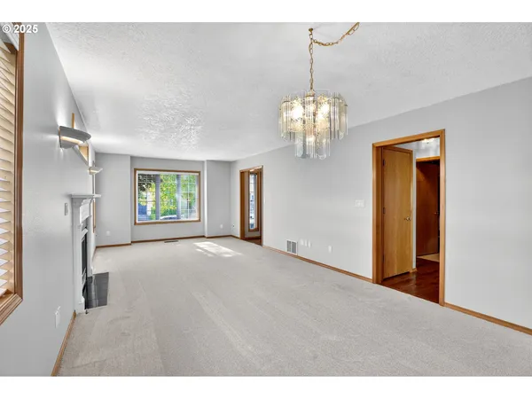 $579,900 | 535 Northeast 24th Street, Gresham, OR 97030