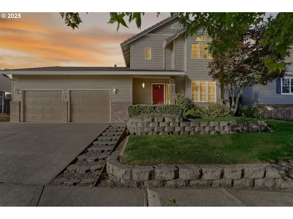 $579,900 | 535 Northeast 24th Street, Gresham, OR 97030