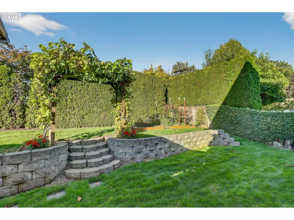 $579,900 | 535 Northeast 24th Street, Gresham, OR 97030