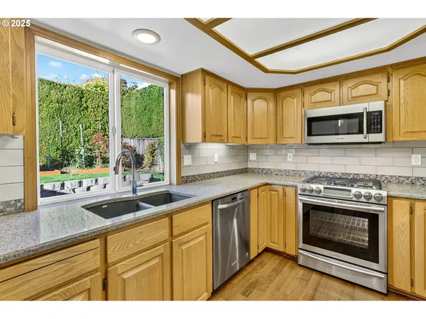 $579,900 | 535 Northeast 24th Street, Gresham, OR 97030