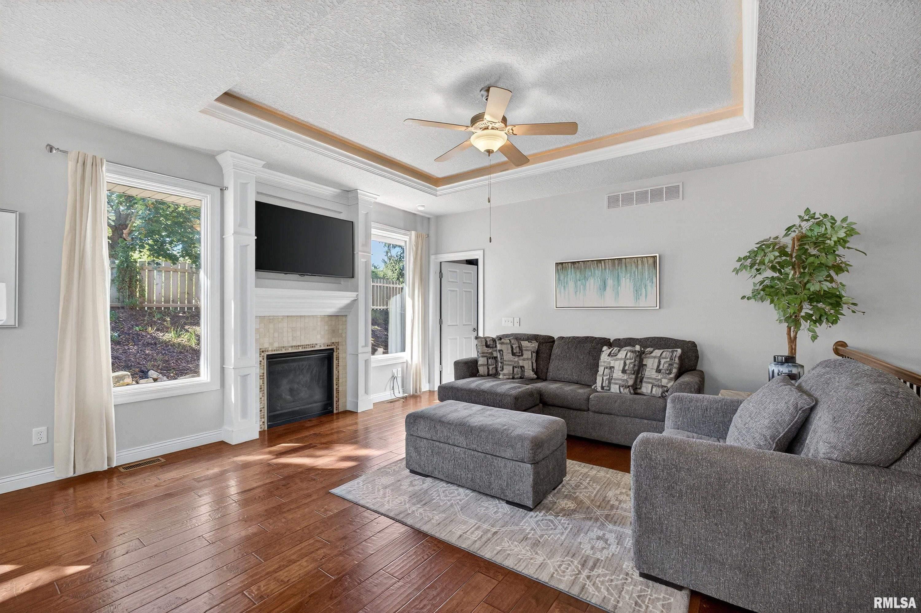 3115 Meridith Way Bettendorf, IA 52722 - Photo 15 of 40 Gallery Image 15