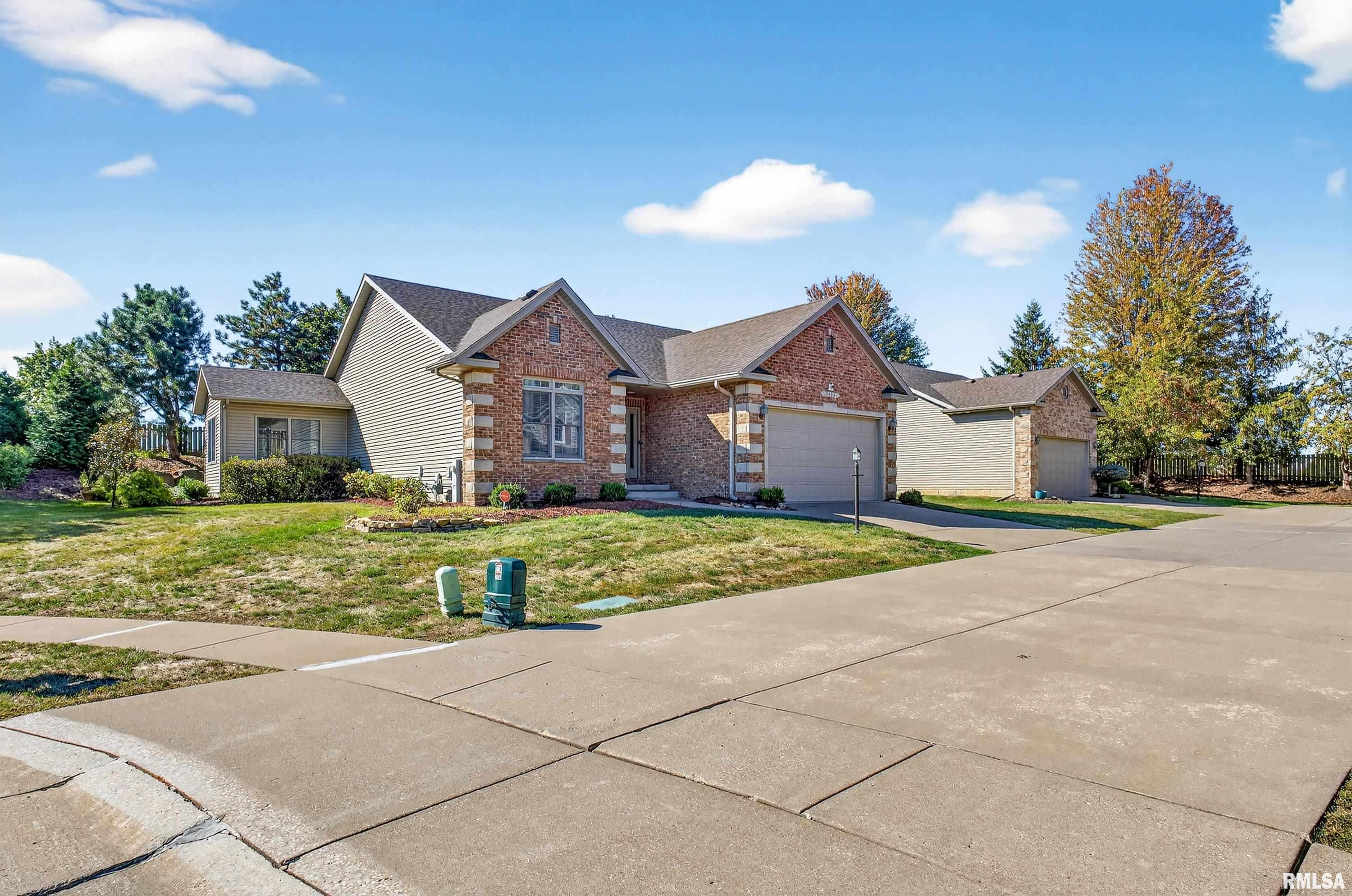 3115 Meridith Way Bettendorf, IA 52722 - Photo 2 of 40 Gallery Image 2