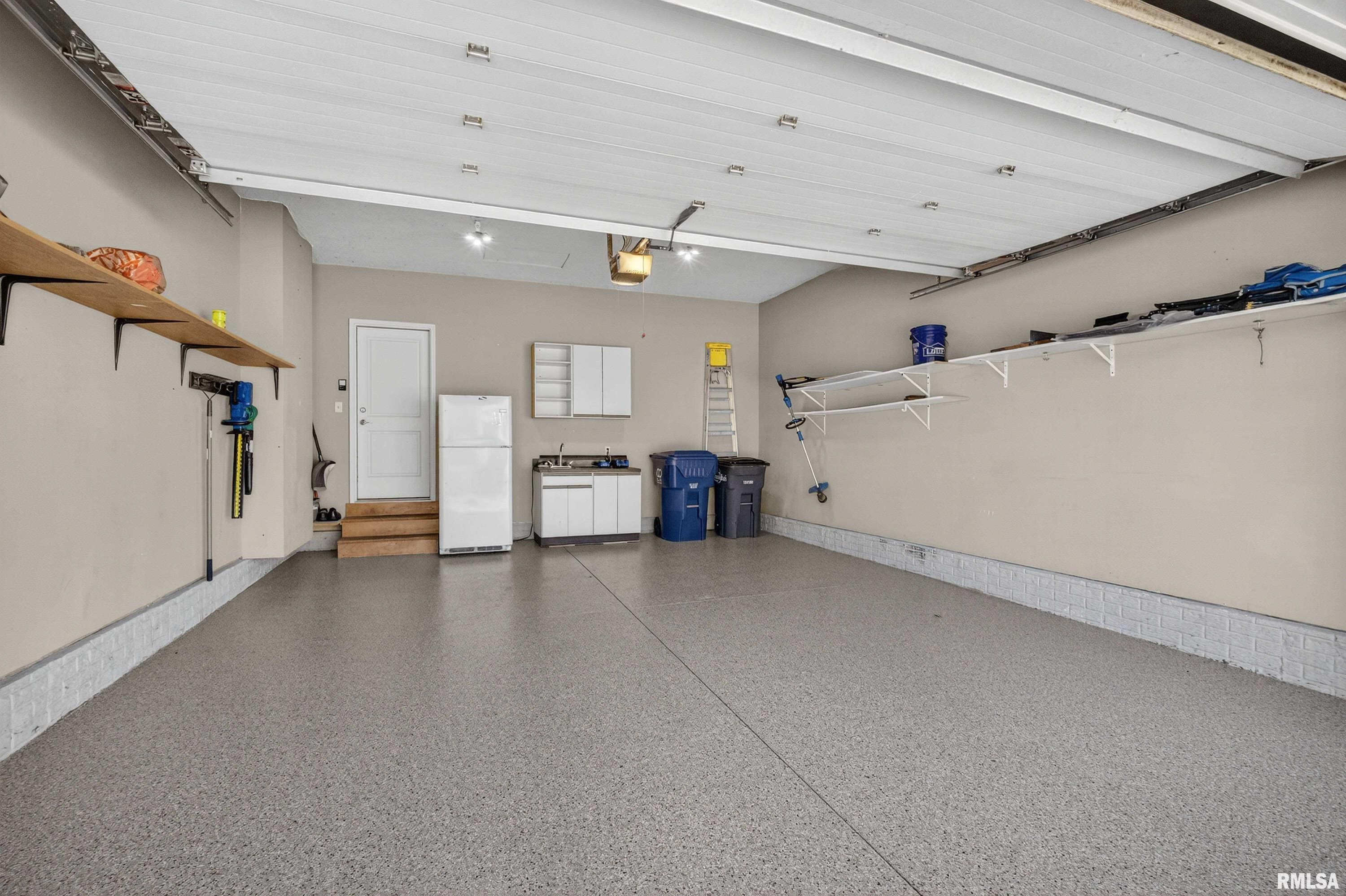 3115 Meridith Way Bettendorf, IA 52722 - Photo 35 of 40 Gallery Image 35