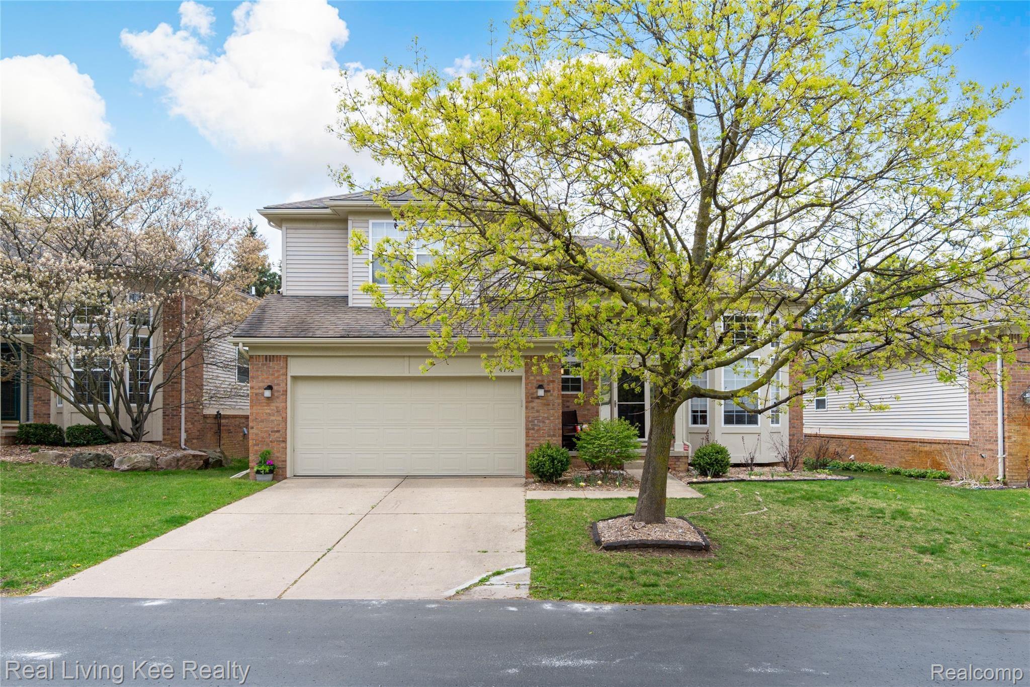 4792 Carrington Drive Rochester, MI 48306 - Photo 3 of 56 Exteriors (2 of 10).jpg