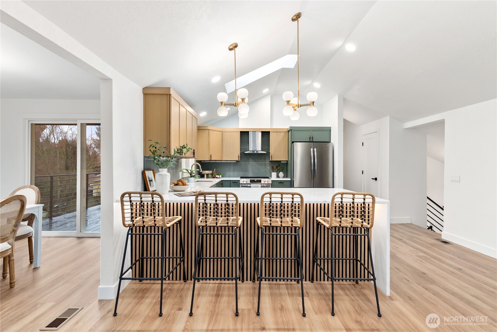 20733 Elberta Road Lynnwood, WA 98036 - Photo 12 of 40