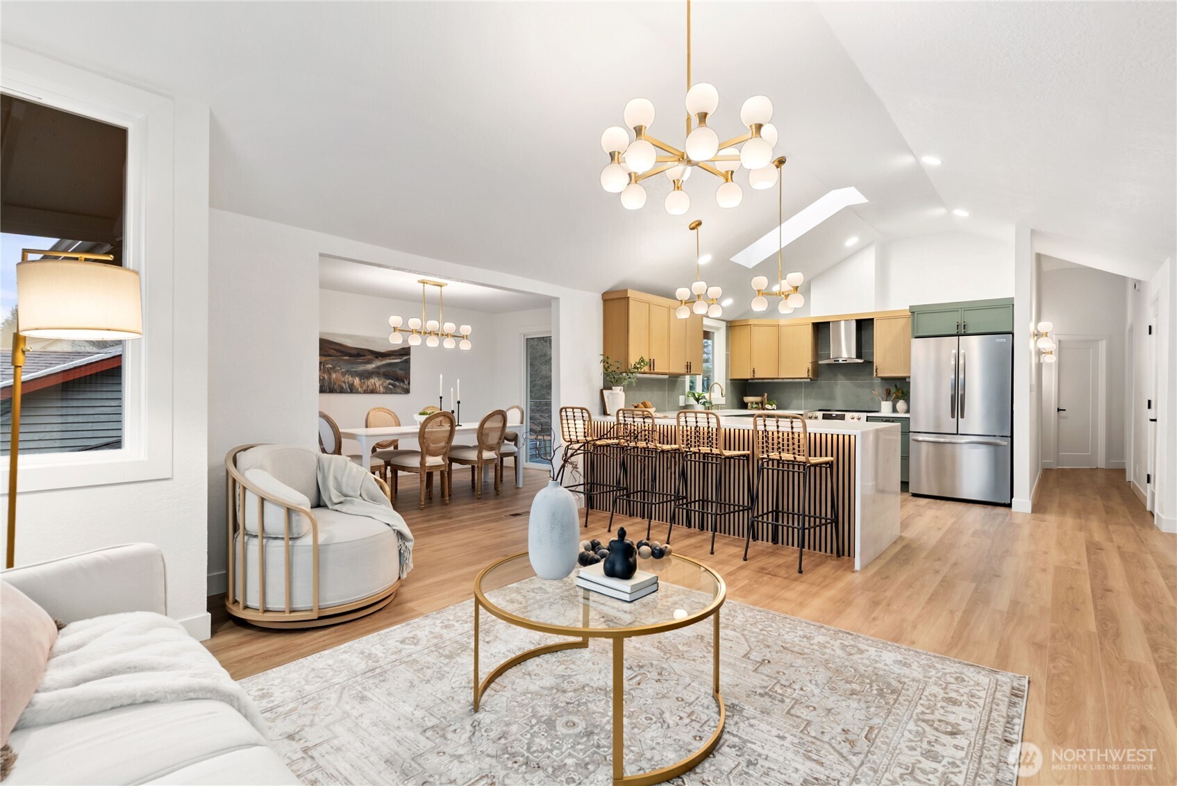 20733 Elberta Road Lynnwood, WA 98036 - Photo 13 of 40