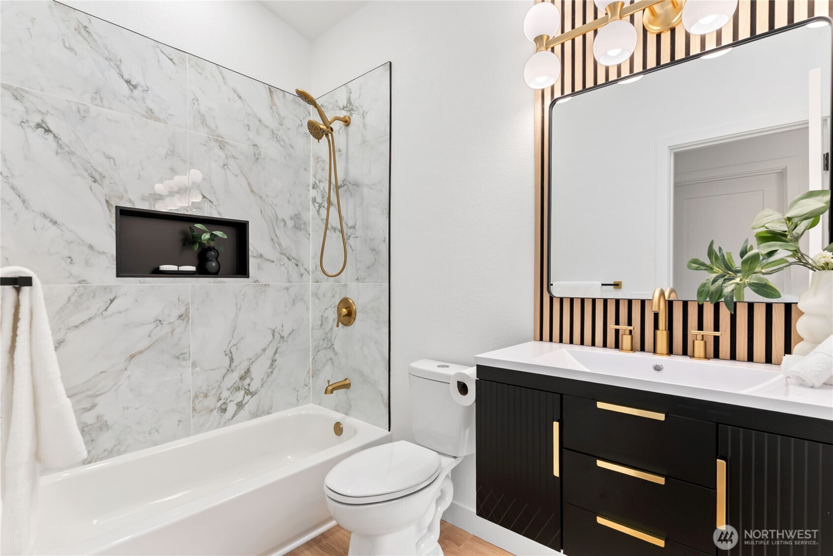 20733 Elberta Road Lynnwood, WA 98036 - Photo 20 of 40