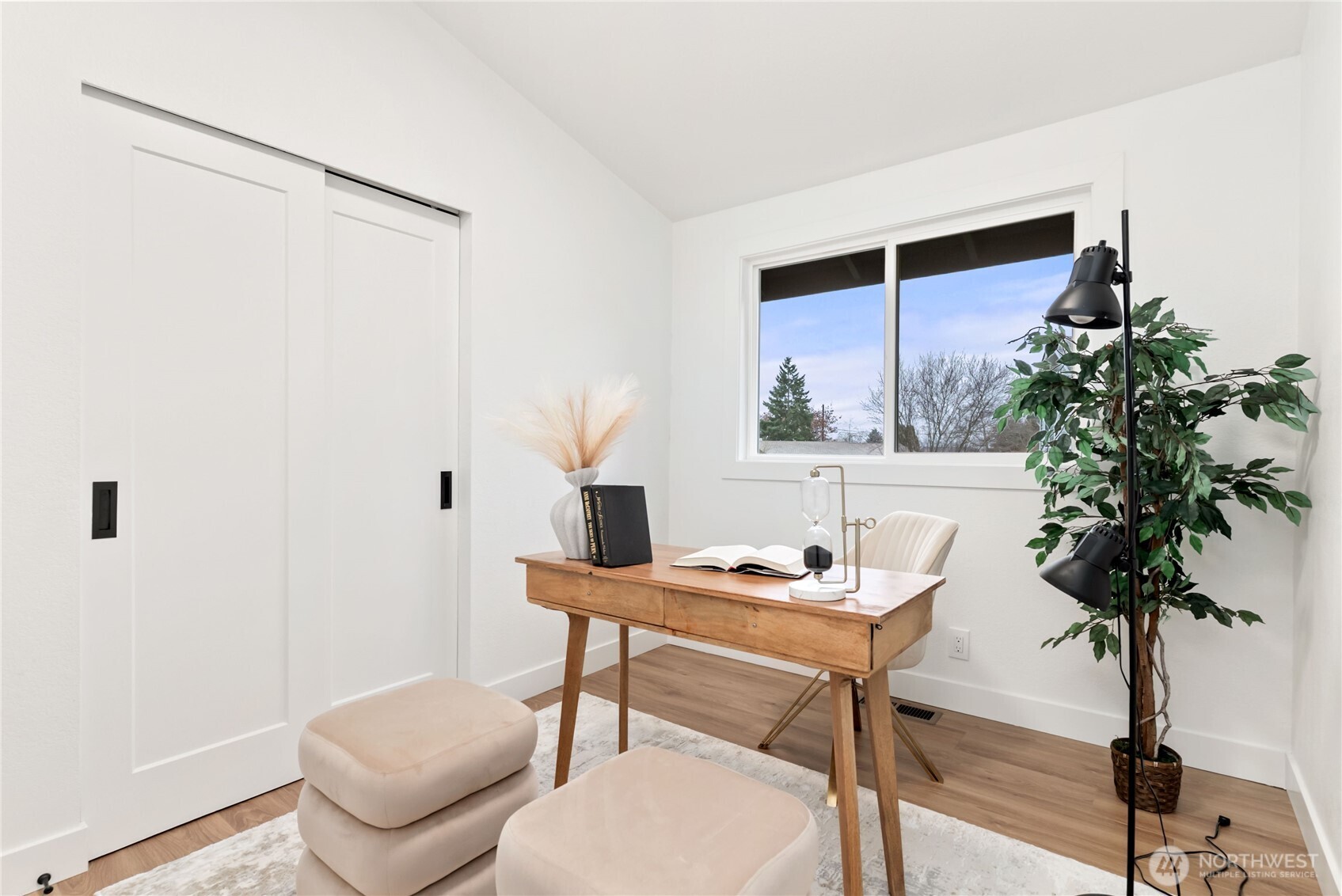 20733 Elberta Road Lynnwood, WA 98036 - Photo 26 of 40