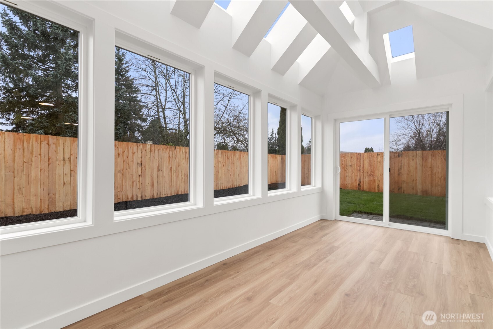 20733 Elberta Road Lynnwood, WA 98036 - Photo 31 of 40