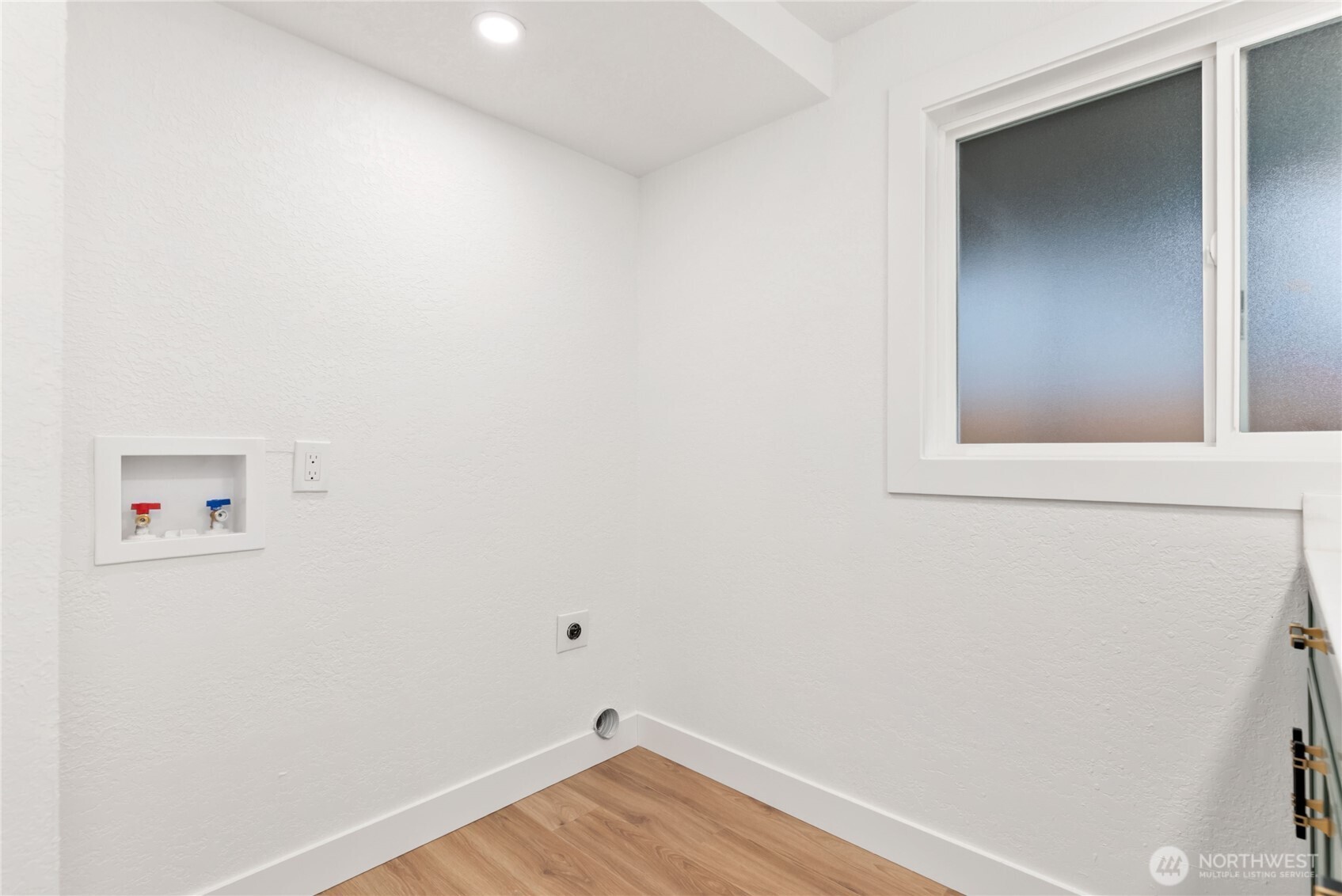 20733 Elberta Road Lynnwood, WA 98036 - Photo 36 of 40