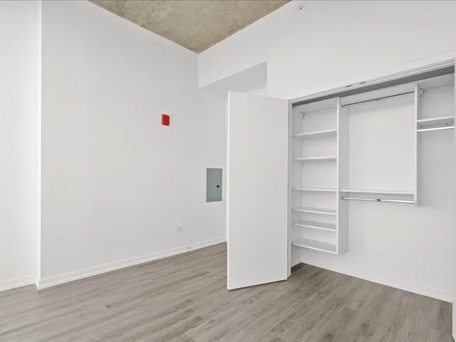 $4,150 | 808 North Cleveland Avenue, Unit 1712, Chicago, IL 60610