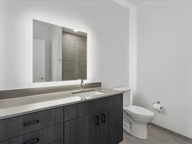 $4,150 | 808 North Cleveland Avenue, Unit 1712, Chicago, IL 60610